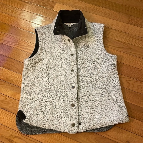 Toad&Co Jackets & Blazers - Toad & Co Sherpa vest XS
